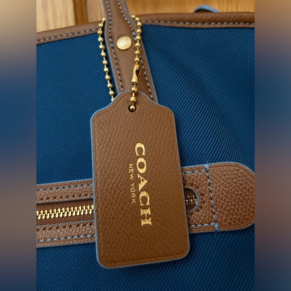 Coach Sawyer Tote Bag - Picture 5 of 6